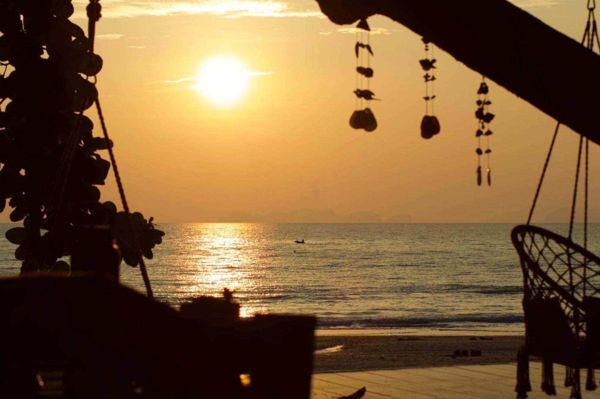 Coconut Lanta Resort @Klong Dow Beach Krabi ภายนอก รูปภาพ